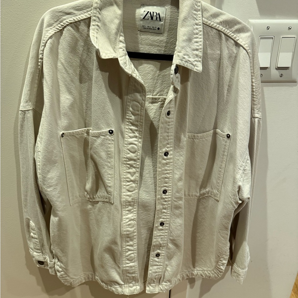 ZARA Off-White Oversized Button-Front Jean Jacket